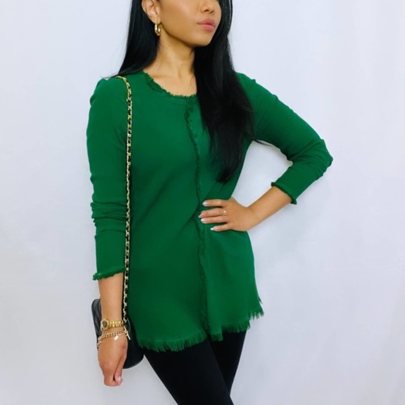 Raquel Allegra | Green Long Sleeve Crew Neck Raw Hem Blouse Top - Picture 10 of 10